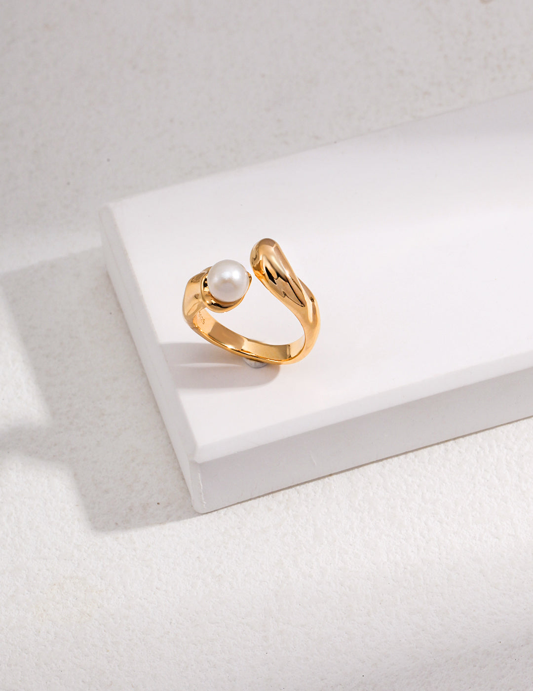 Minimalist Elegance Ring
