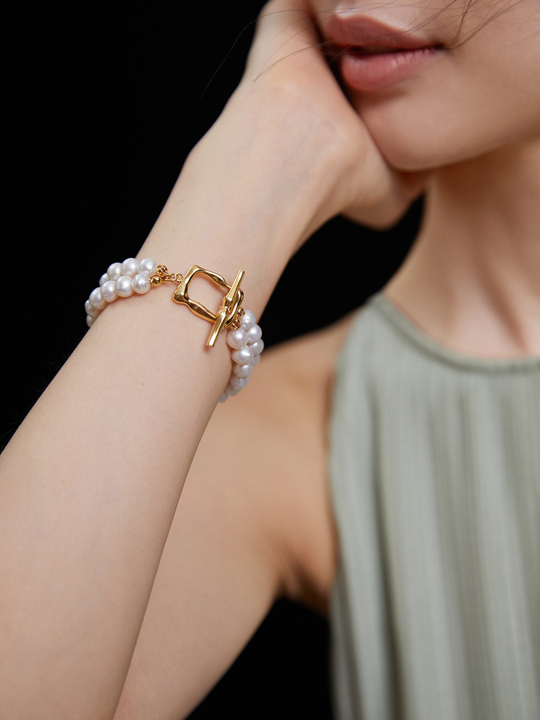Aura Mini Pearl Bracelet