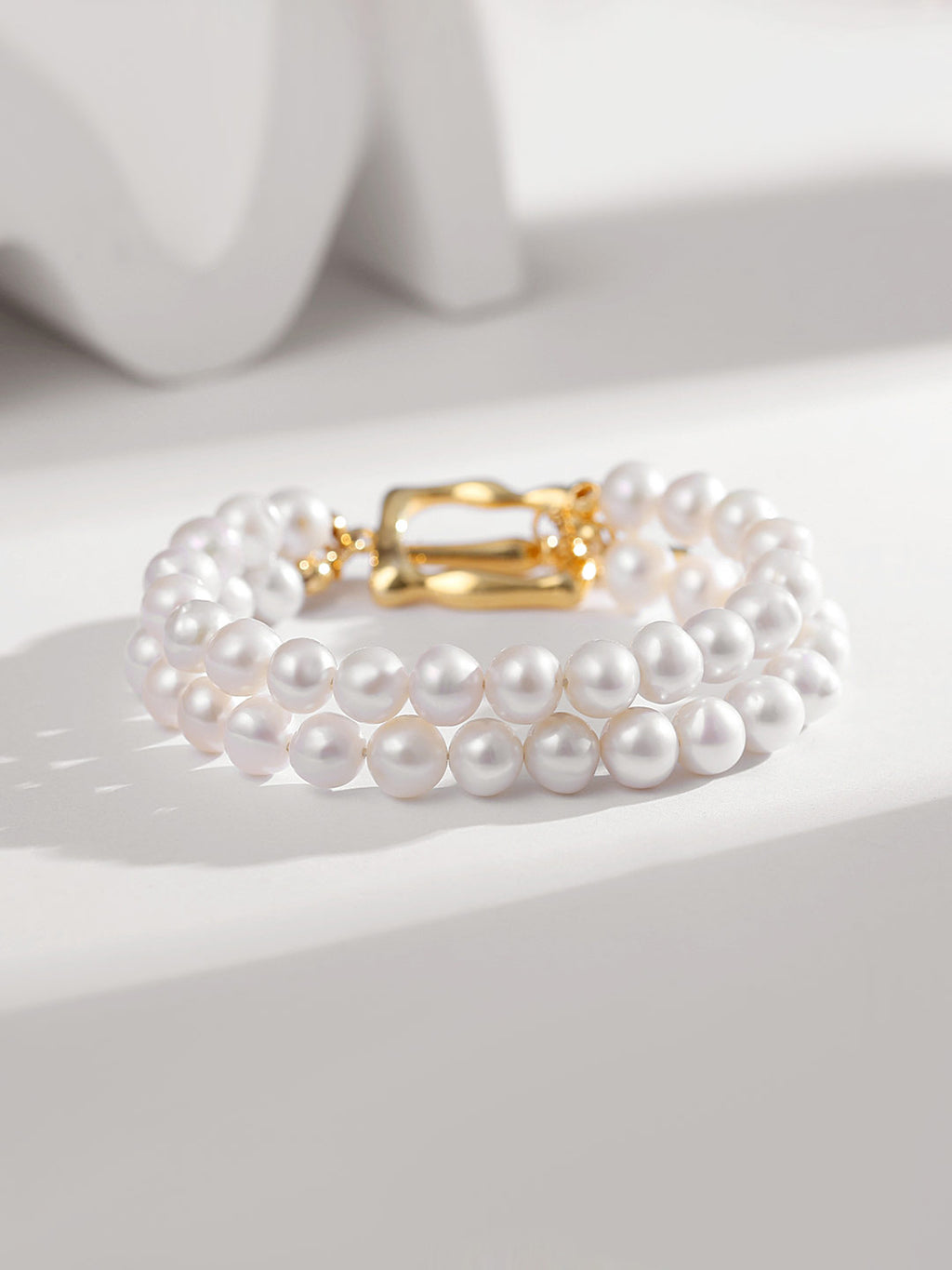 Aura Mini Pearl Bracelet